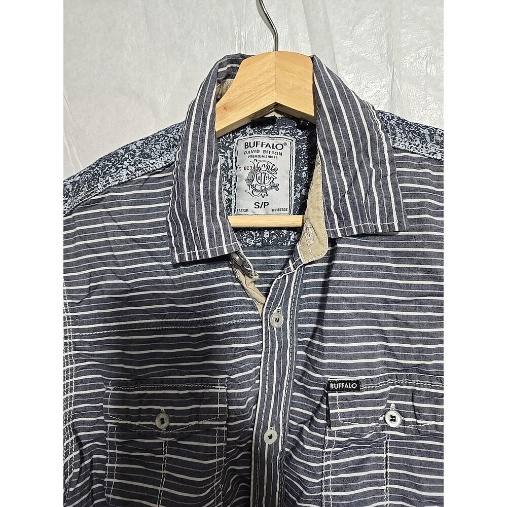 Buffalo David Bitton Shirt  Sz S/P Blue White Striped Button Up Shoulder Prin
